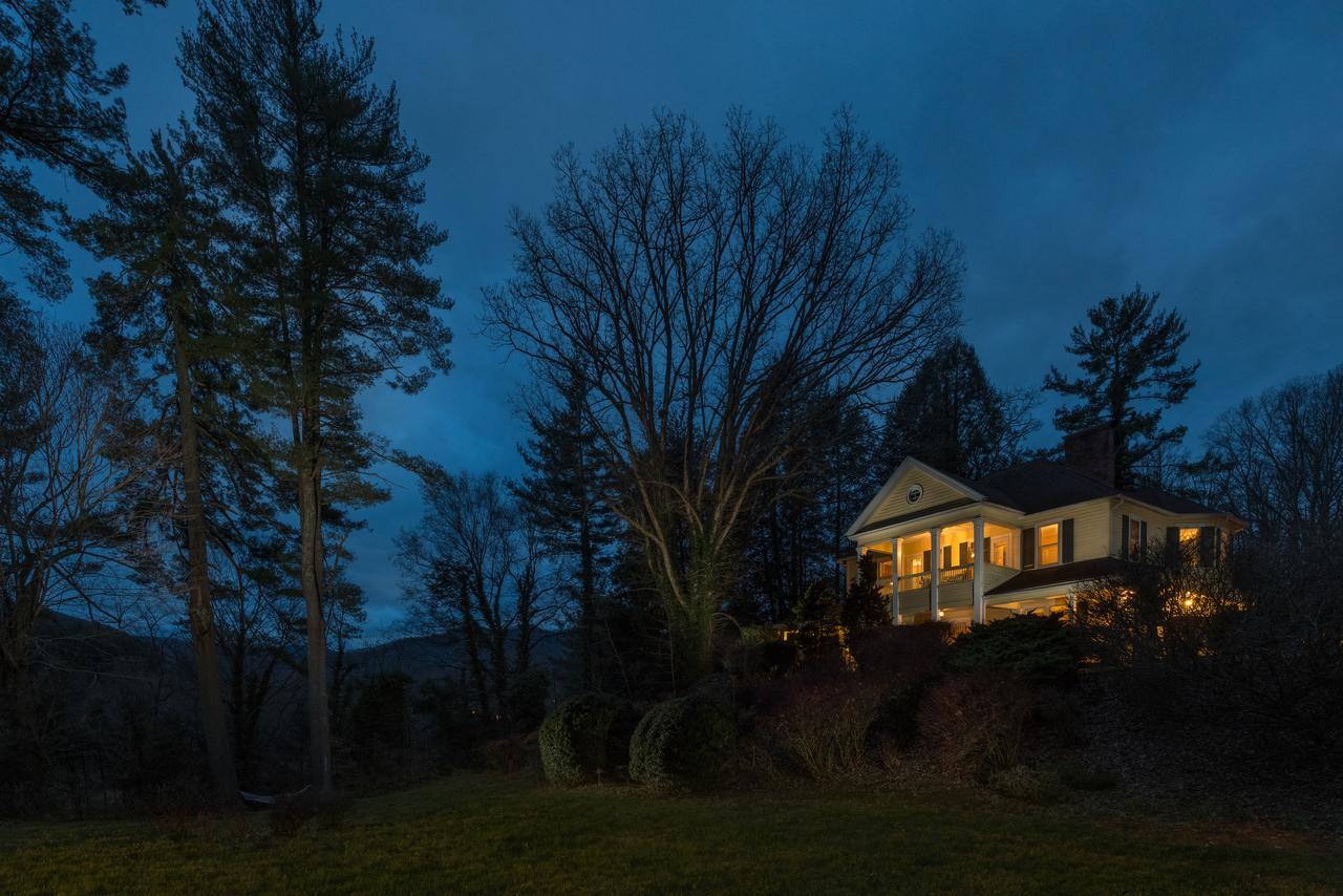 The Yellow House On Plott Creek Уэйнсвилл Экстерьер фото